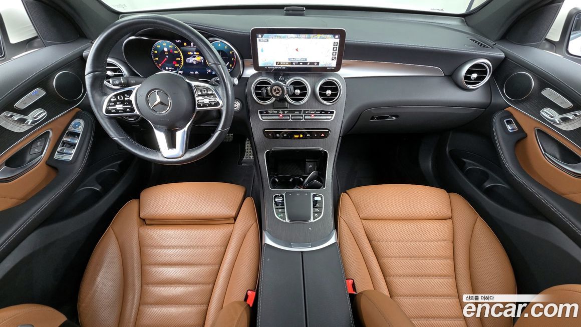 Mercedes-Benz GLC-Class 2023