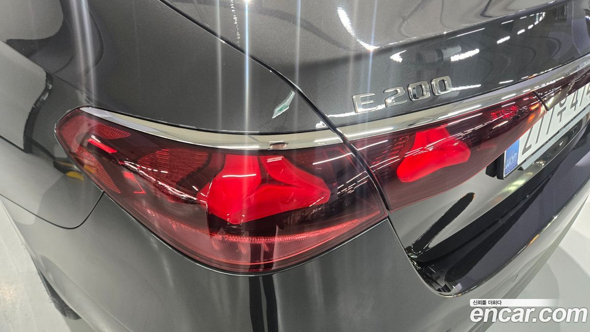 Mercedes-Benz E-Class 2025