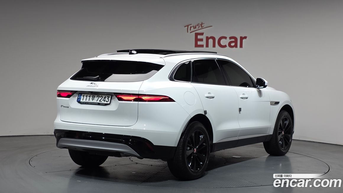 Jaguar F-PACE 2022