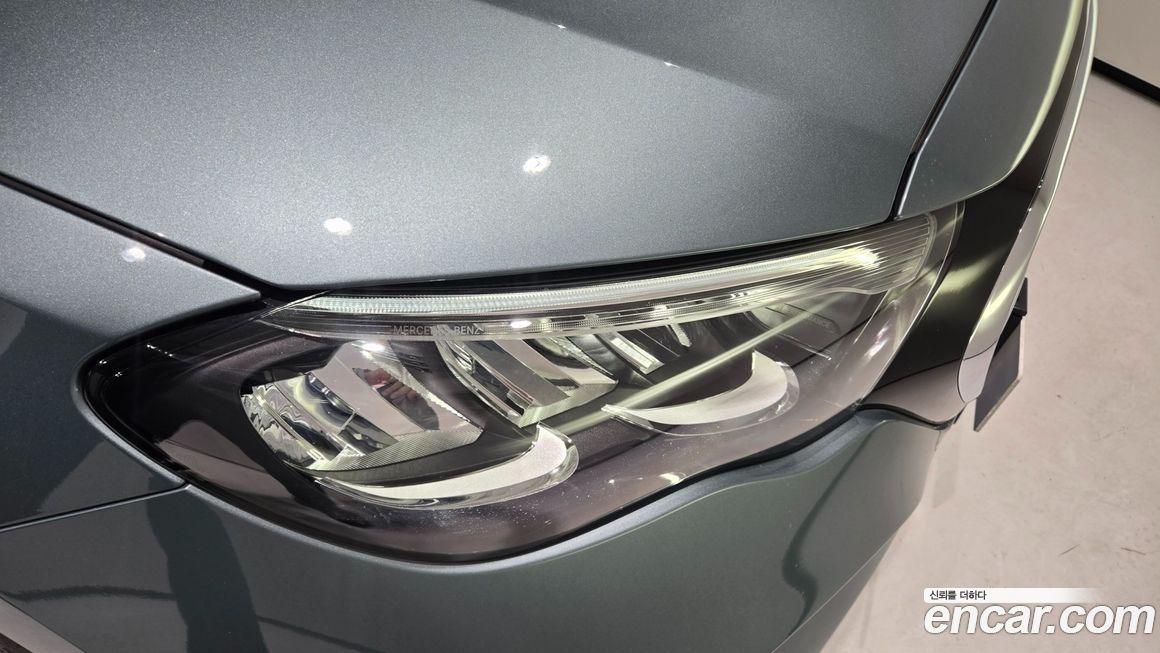 Mercedes-Benz E-Class 2025