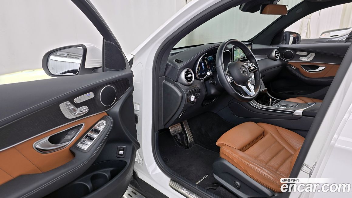 Mercedes-Benz GLC-Class 2023