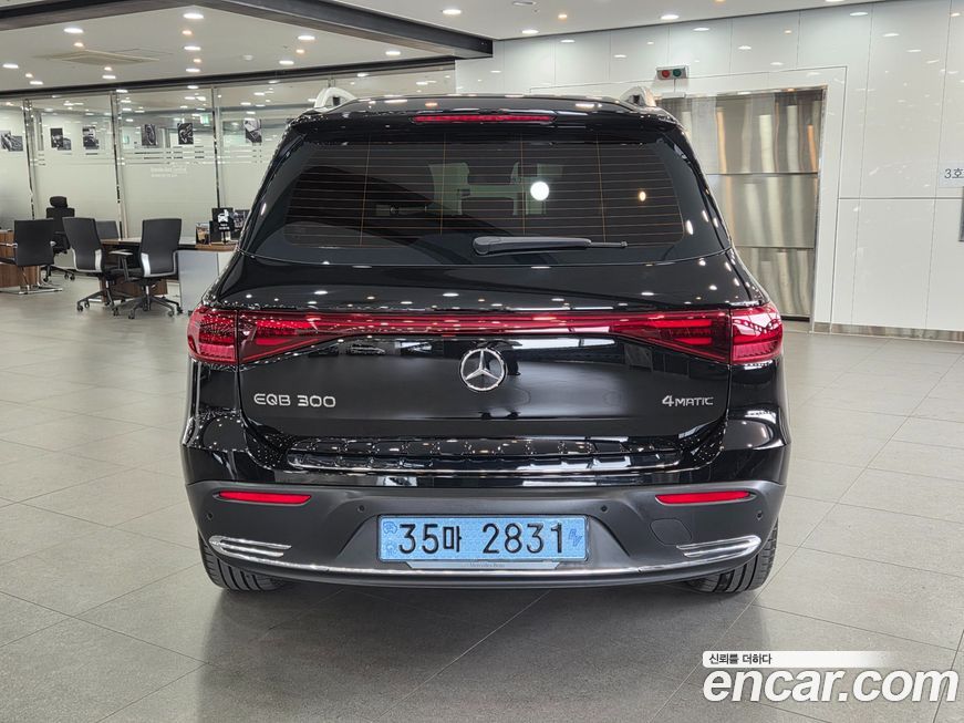 Mercedes-Benz EQB 2026