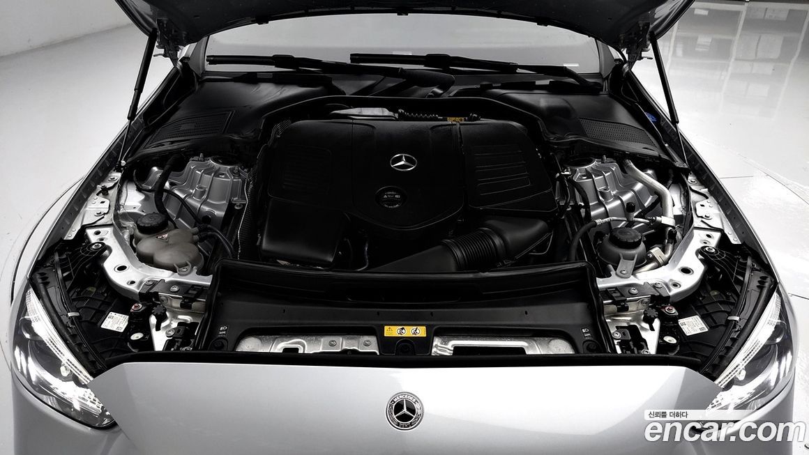 Mercedes-Benz C-Class 2023