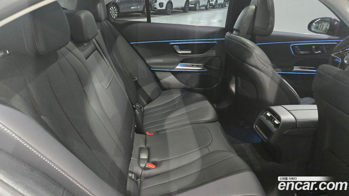 Mercedes-Benz E-Class 2025