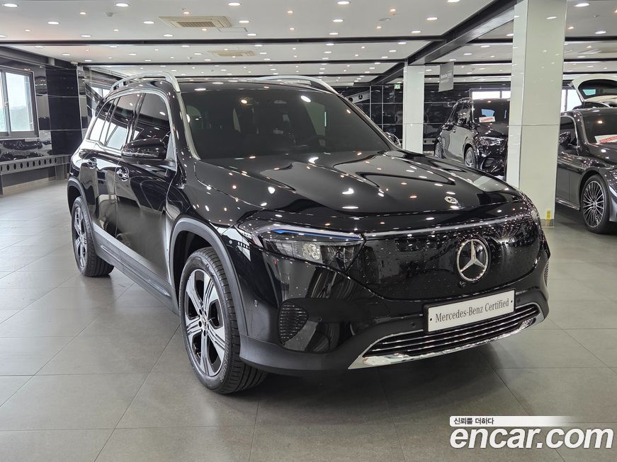 Mercedes-Benz EQB 2026