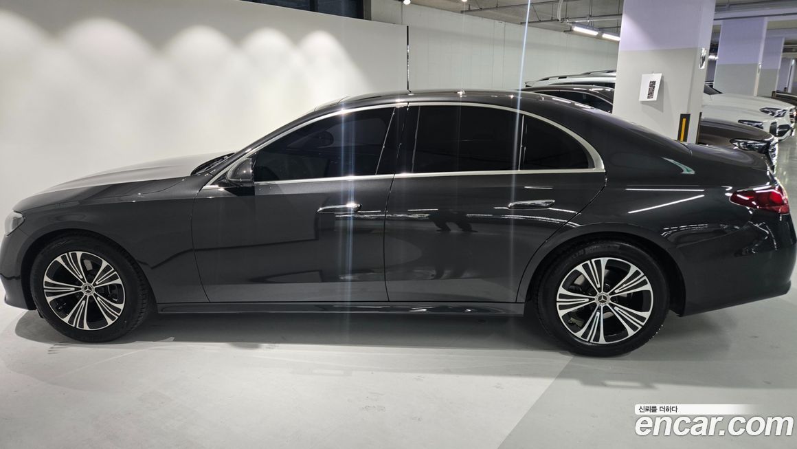 Mercedes-Benz E-Class 2025