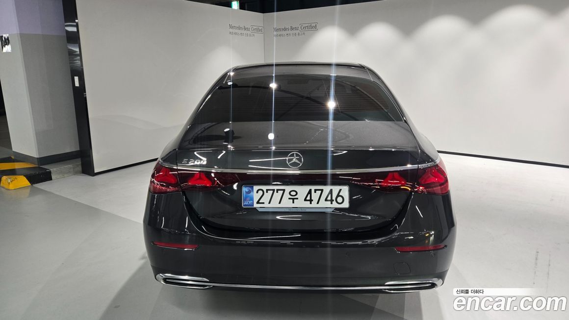 Mercedes-Benz E-Class 2025