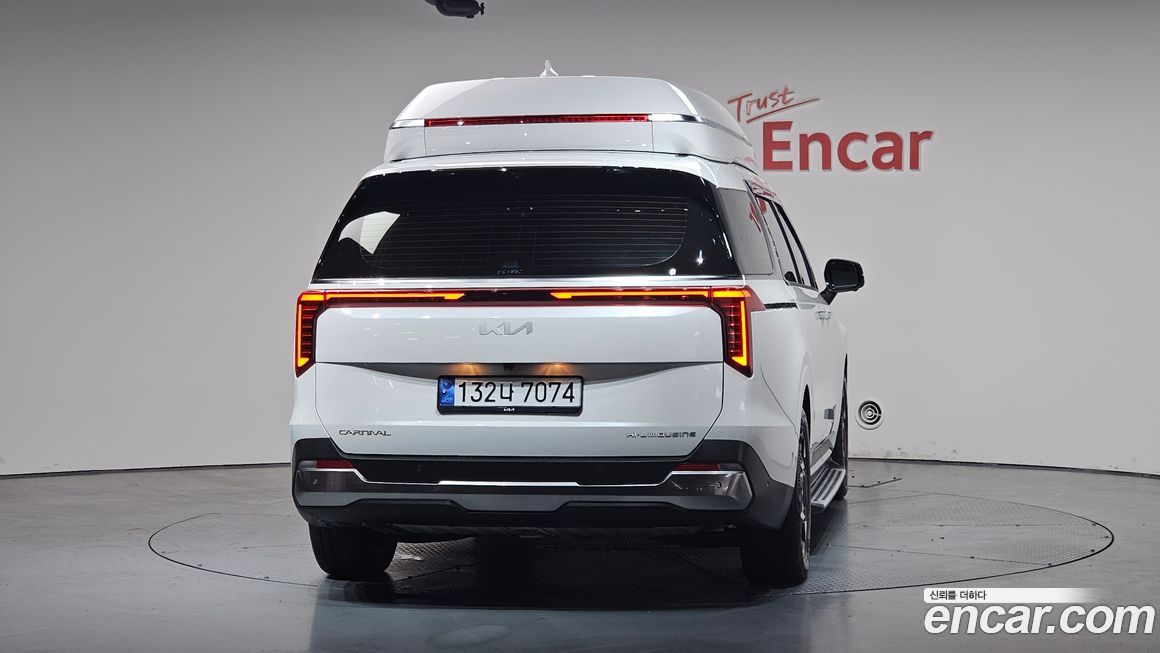 Kia Canival 2024