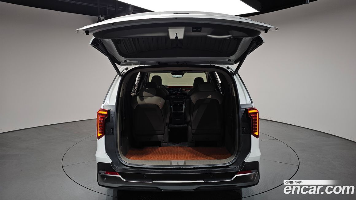 Kia Canival 2024