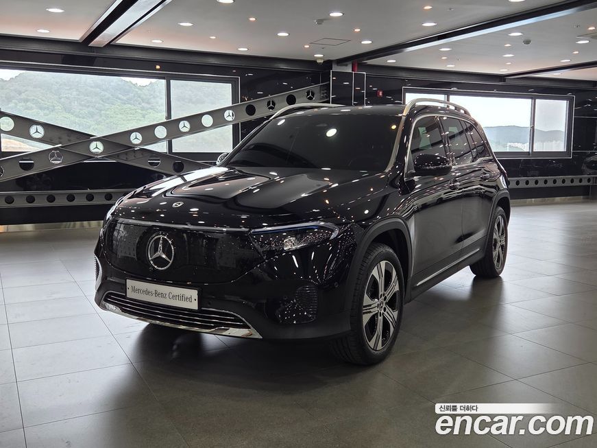 Mercedes-Benz EQB 2026