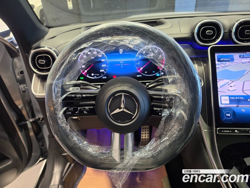 Mercedes-Benz GLC-Class 2024