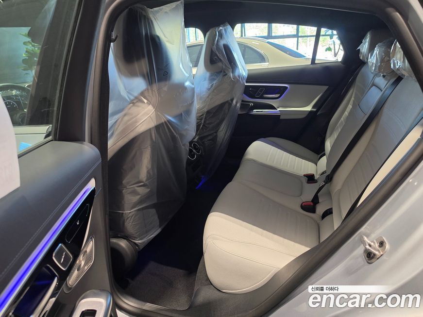 Mercedes-Benz GLC-Class 2024