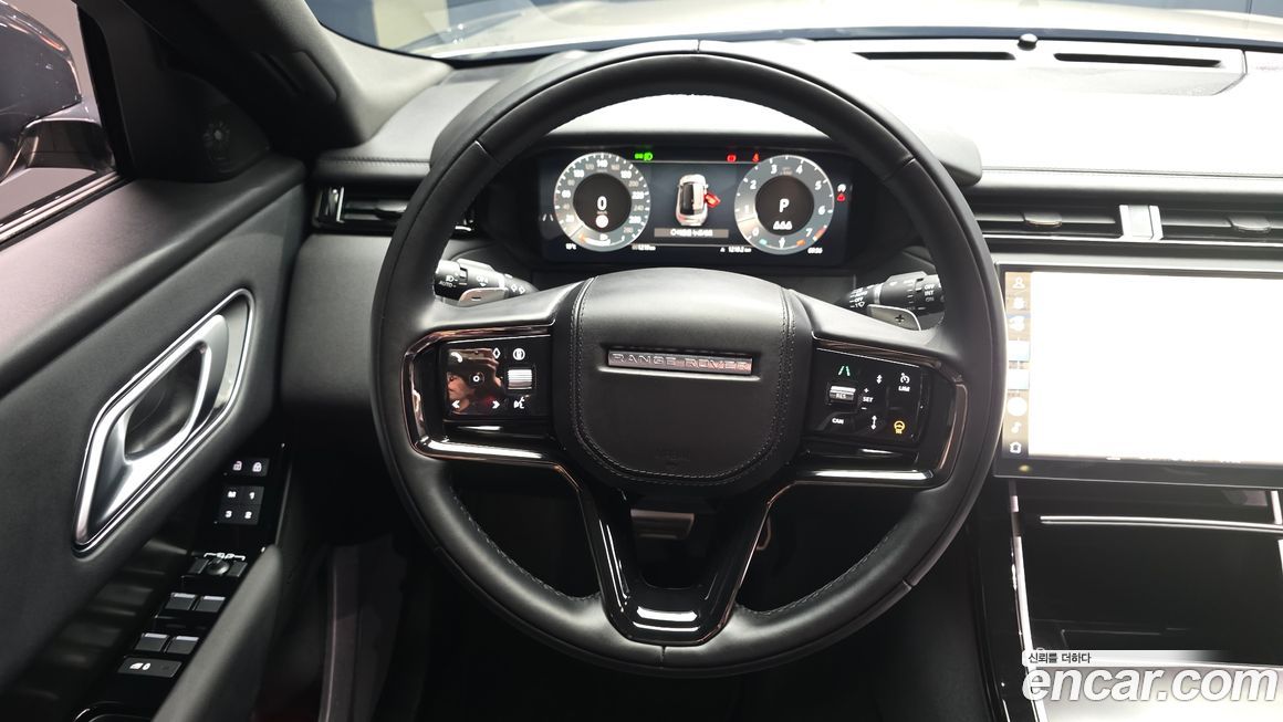Land Rover Range Rover Velar 2026