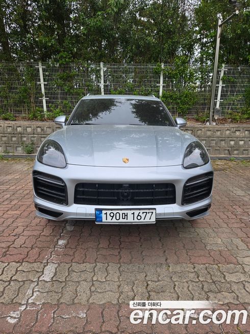 Porsche Cayenne 2022