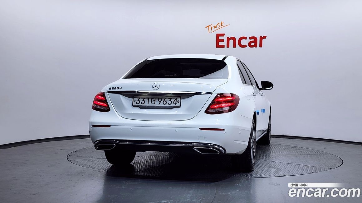 Mercedes-Benz E-Class 2019