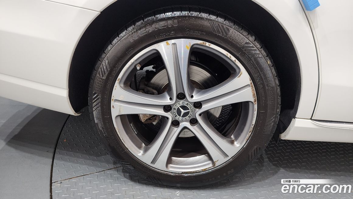 Mercedes-Benz E-Class 2019