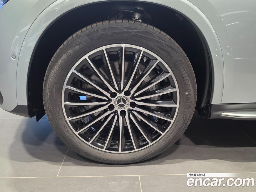 Mercedes-Benz GLC-Class 2024