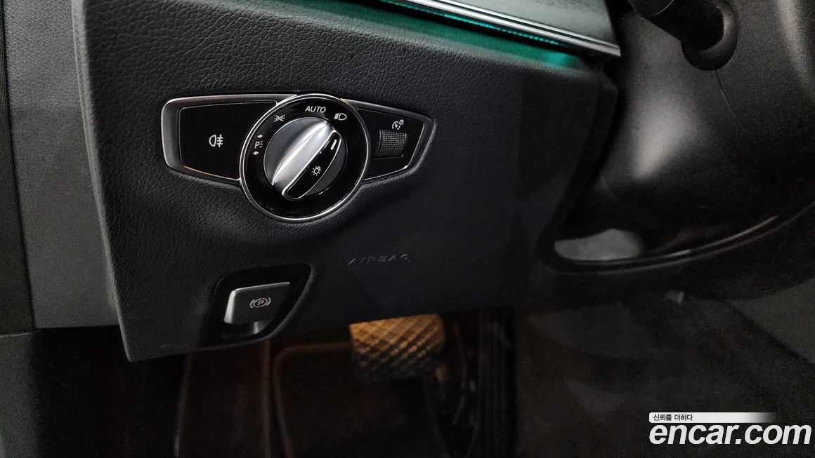 Mercedes-Benz E-Class 2019