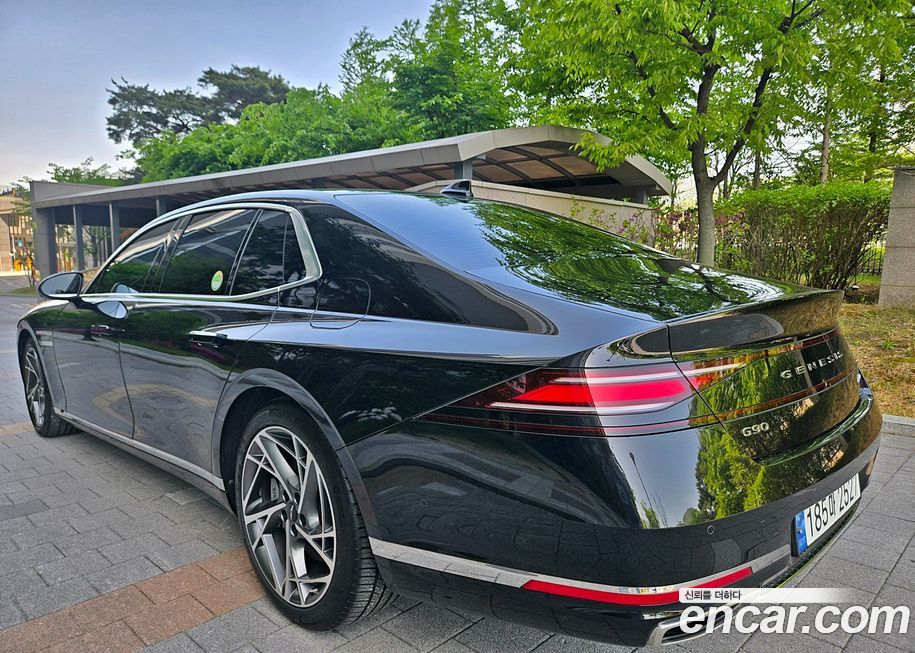 Genesis G90 2023