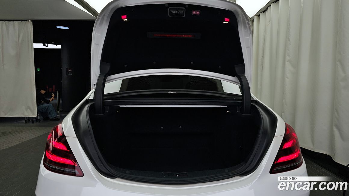 Mercedes-Benz S-Class 2019