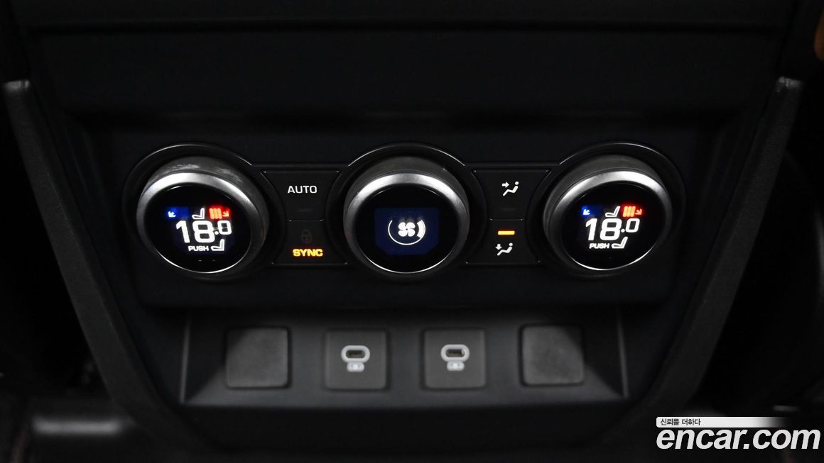 Land Rover Defender 2024