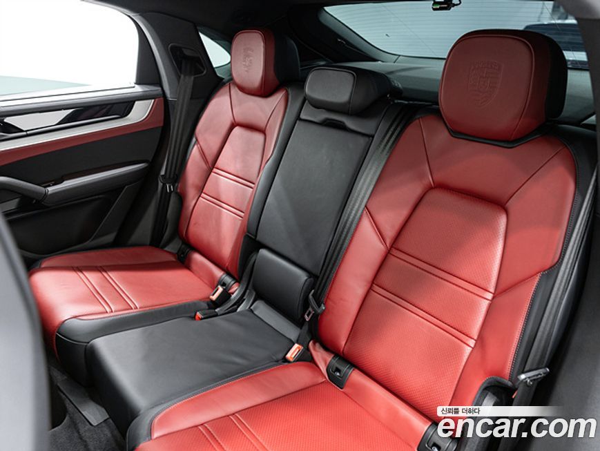 Porsche Cayenne 2024