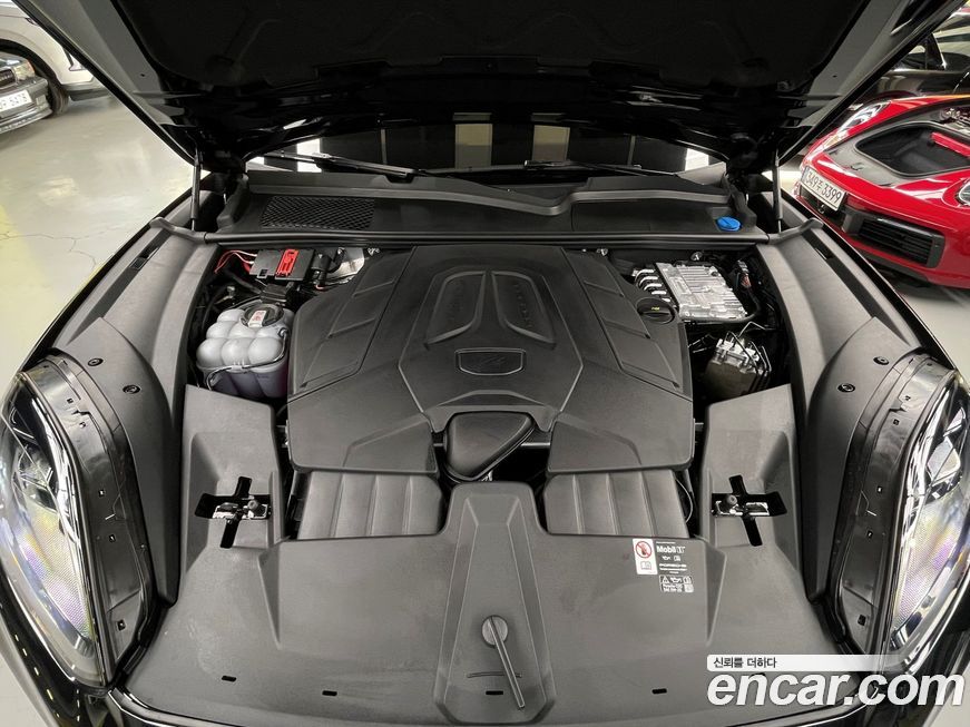 Porsche Cayenne 2025