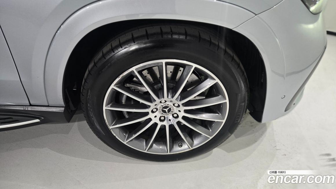 Mercedes-Benz GLE-Class 2025