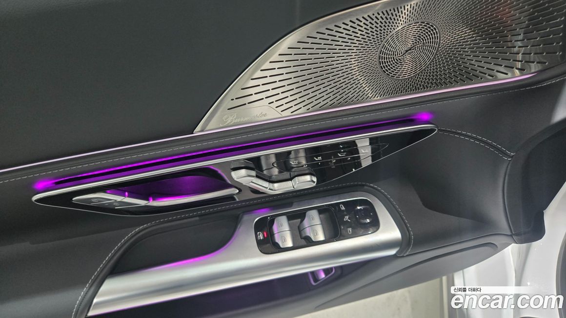 Mercedes-Benz SL-Class 2025