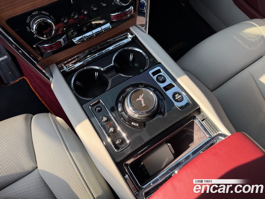 Rolls-Royce Cullinan 2020
