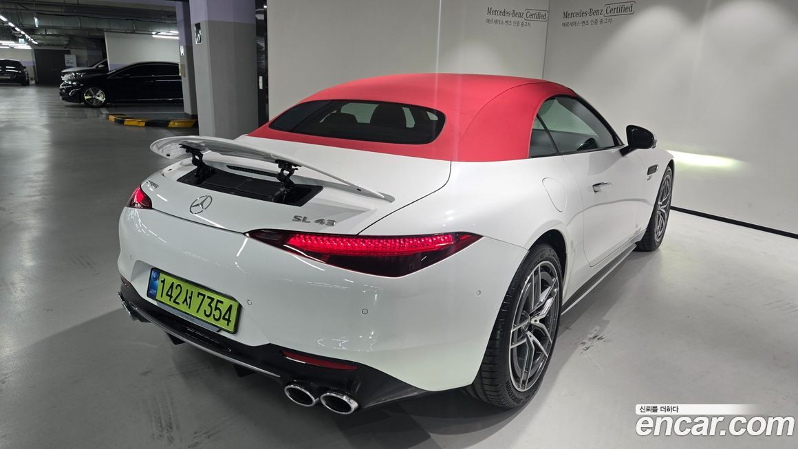 Mercedes-Benz SL-Class 2025