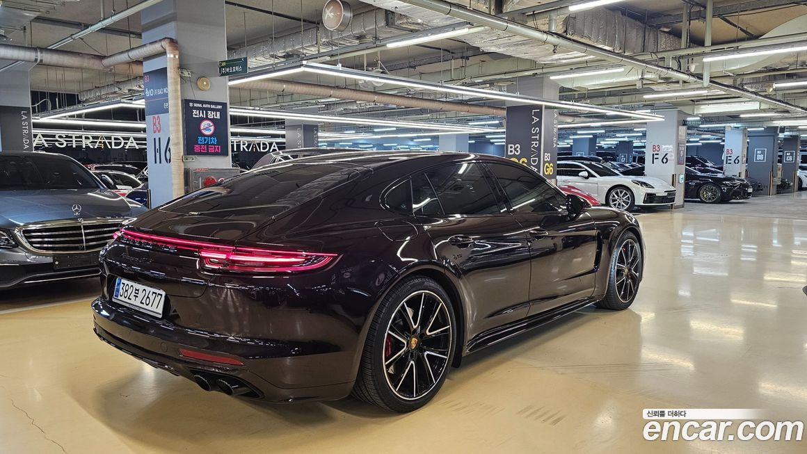 Porsche Panamera 2020