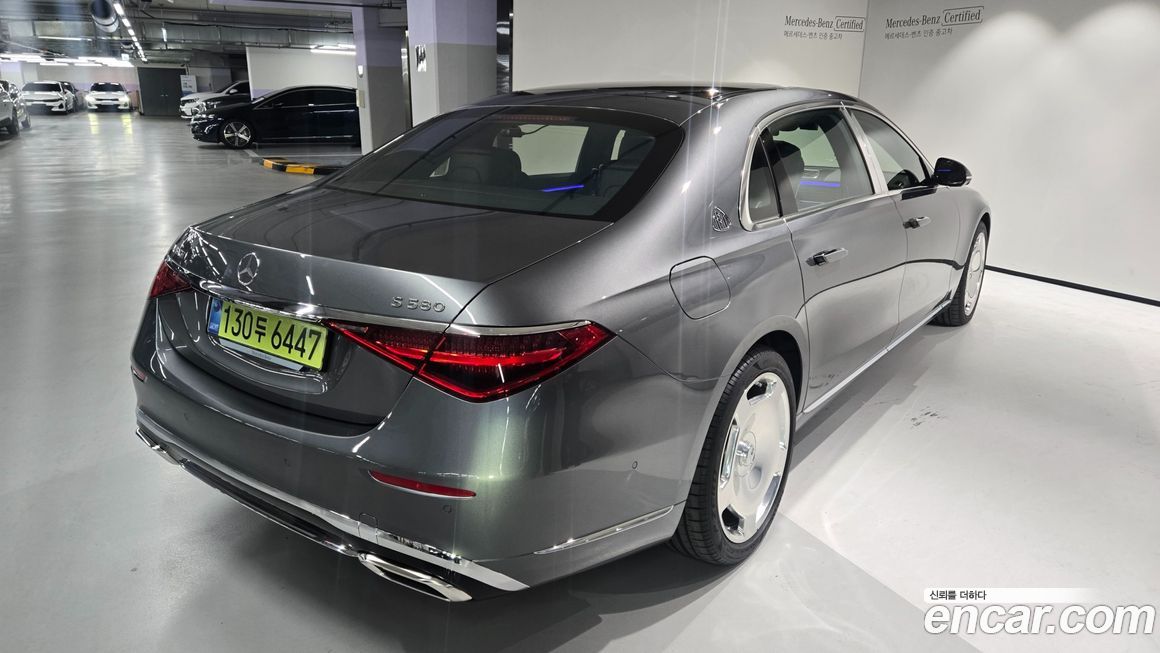 Mercedes-Benz S-Class 2025