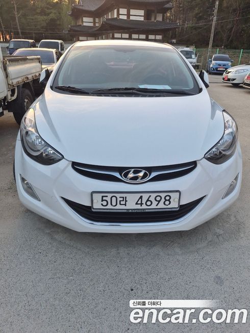 Hyundai AVANTE 2011