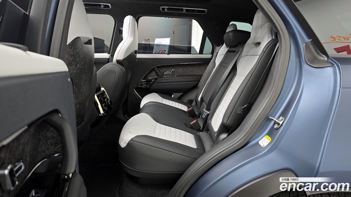 Land Rover Range Rover Sport 2025