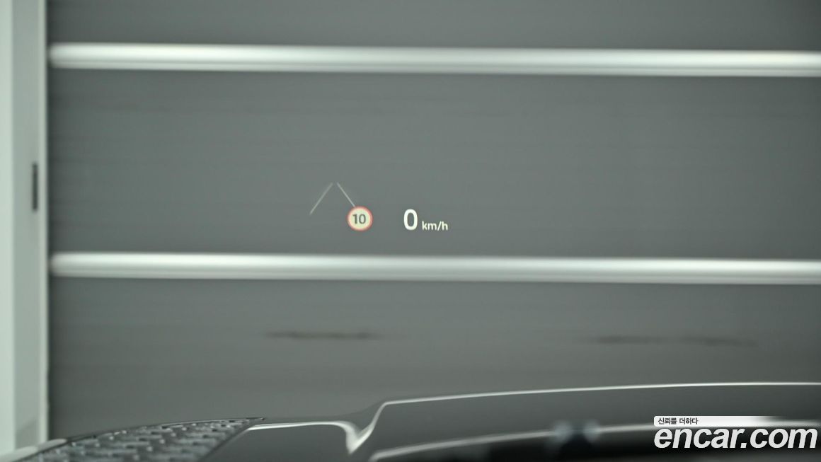 Land Rover Defender 2024