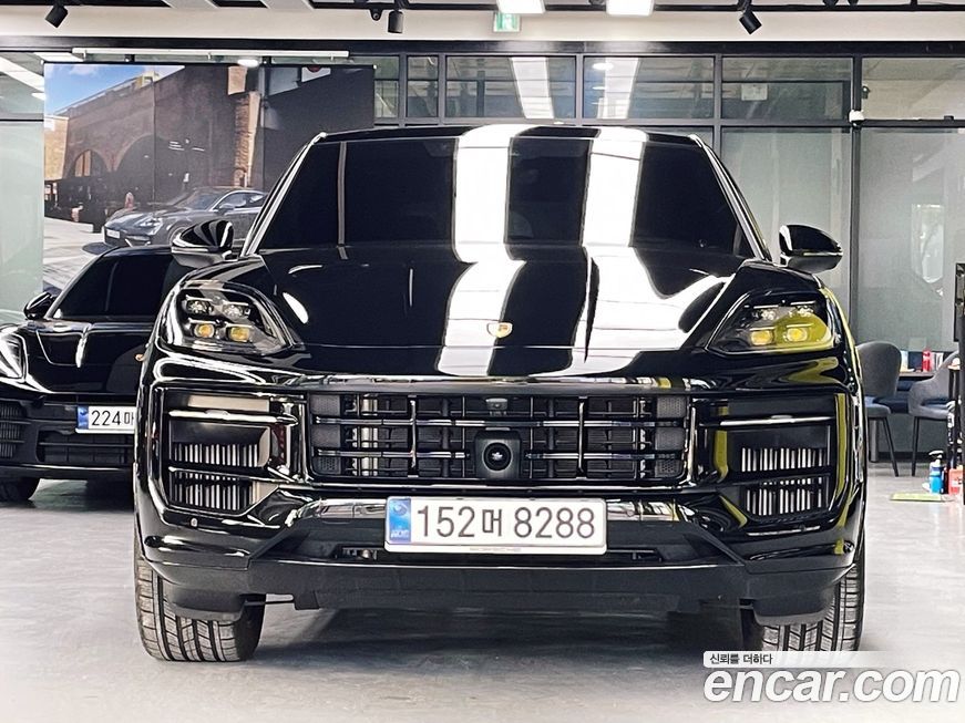 Porsche Cayenne 2025