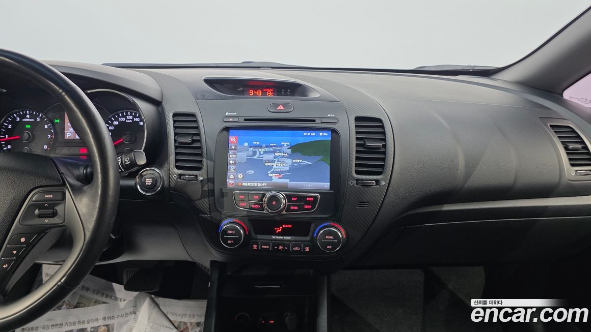 Kia K3 2013