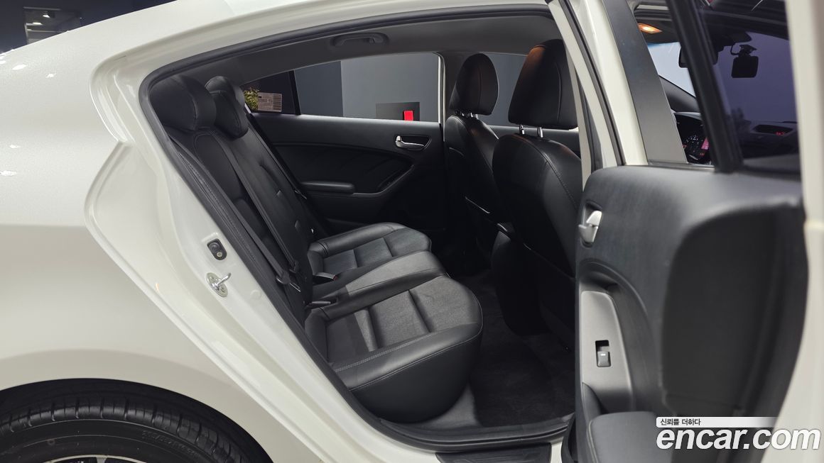 Kia K3 2013