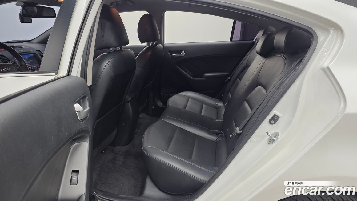Kia K3 2013