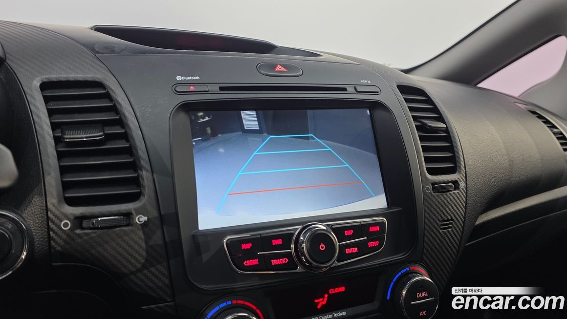 Kia K3 2013
