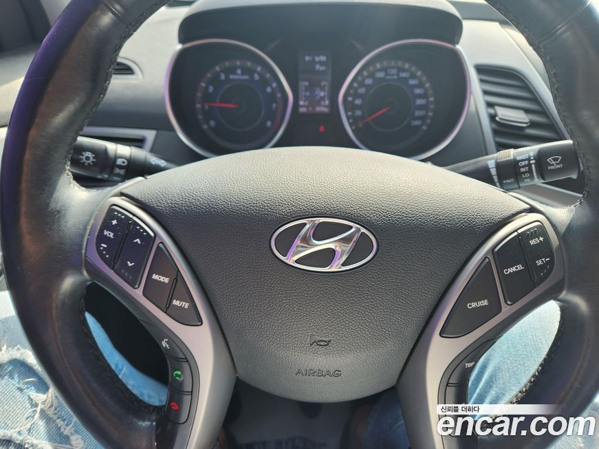 Hyundai AVANTE 2014