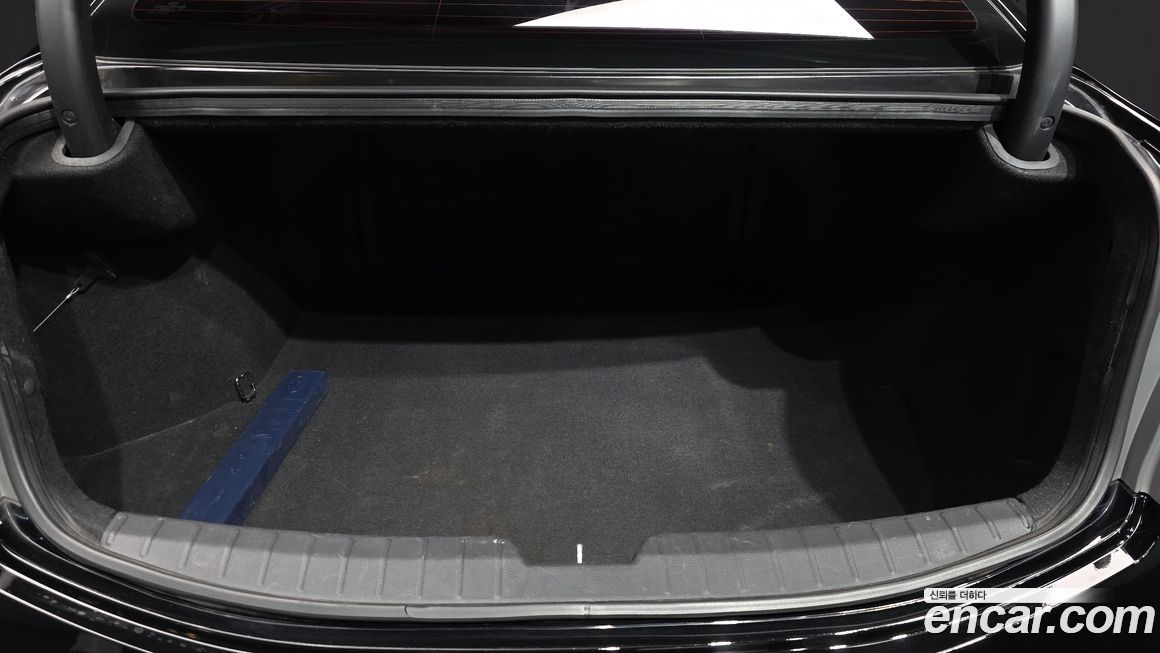 Hyundai Grandeur 2011