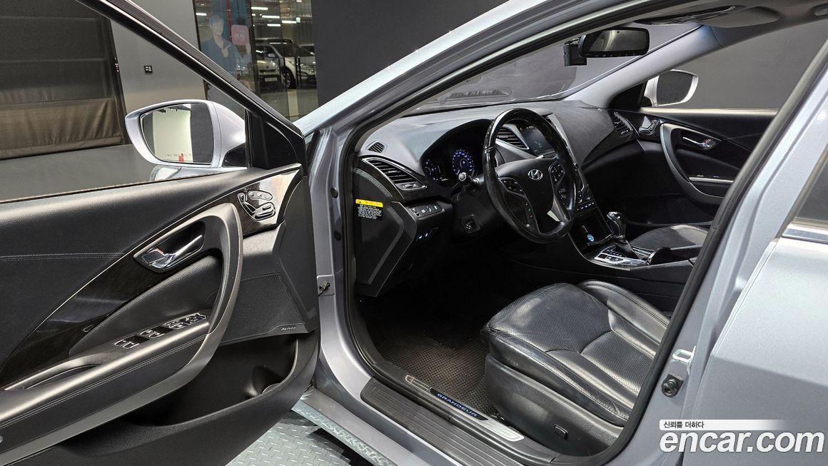 Hyundai Grandeur 2016