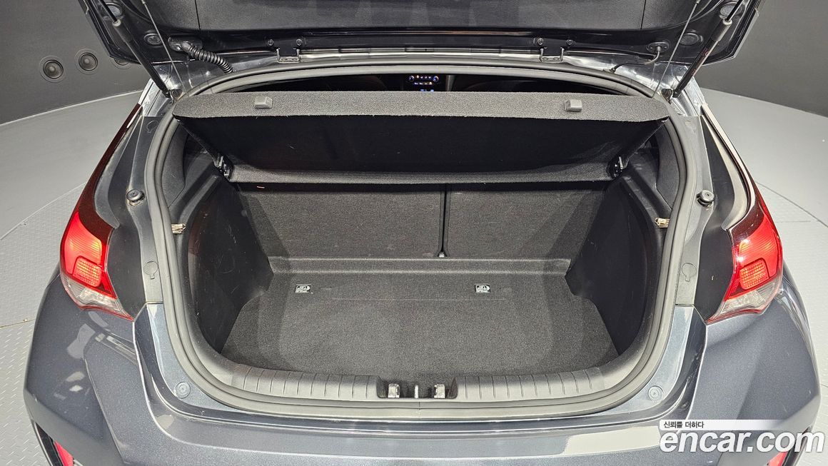 Hyundai Veloster 2018