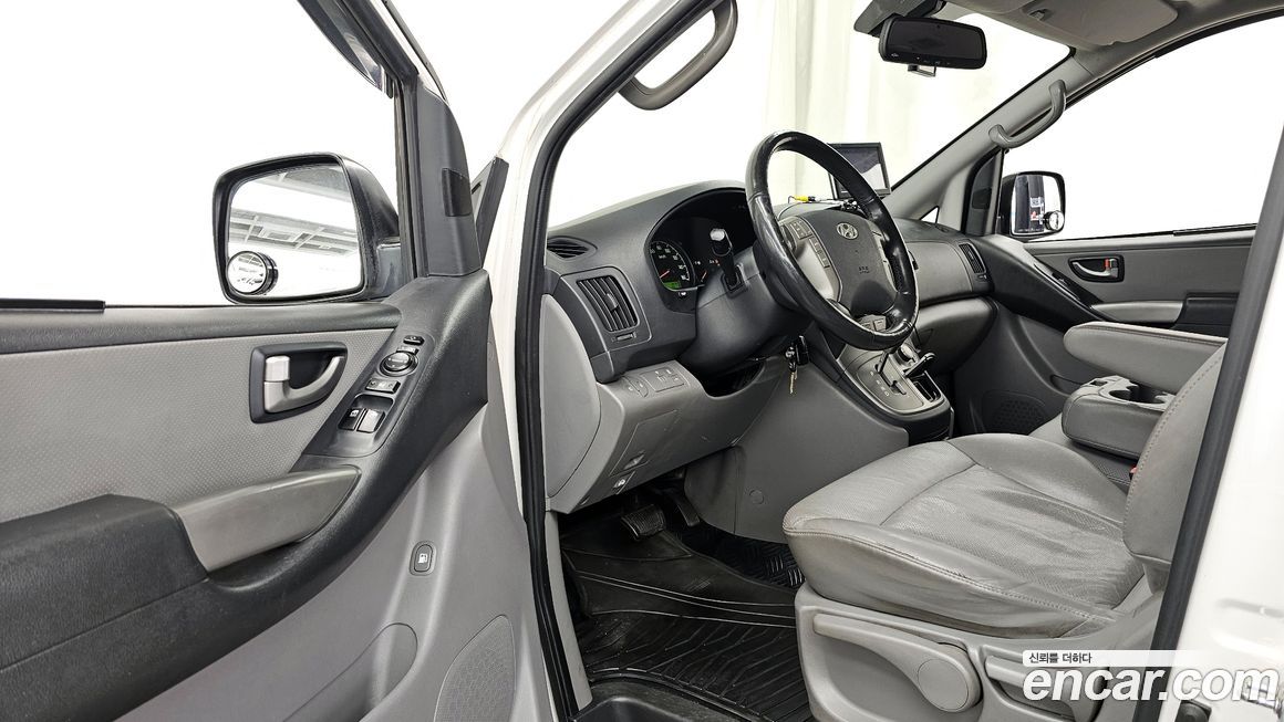 Hyundai Starex 2016