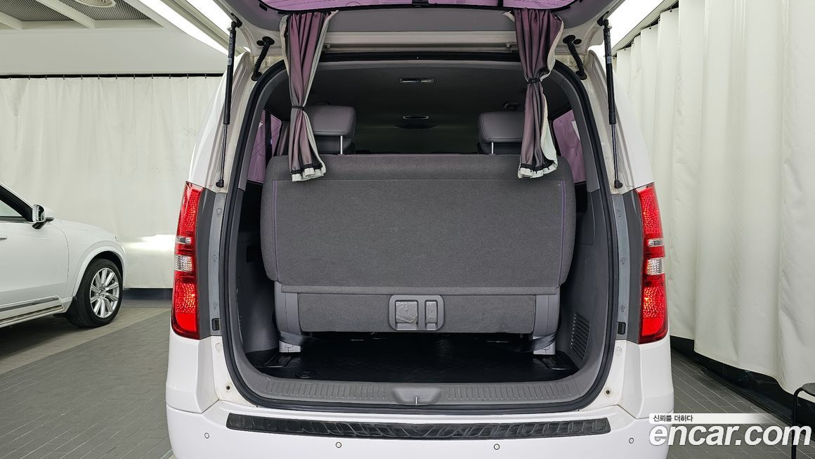 Hyundai Starex 2016