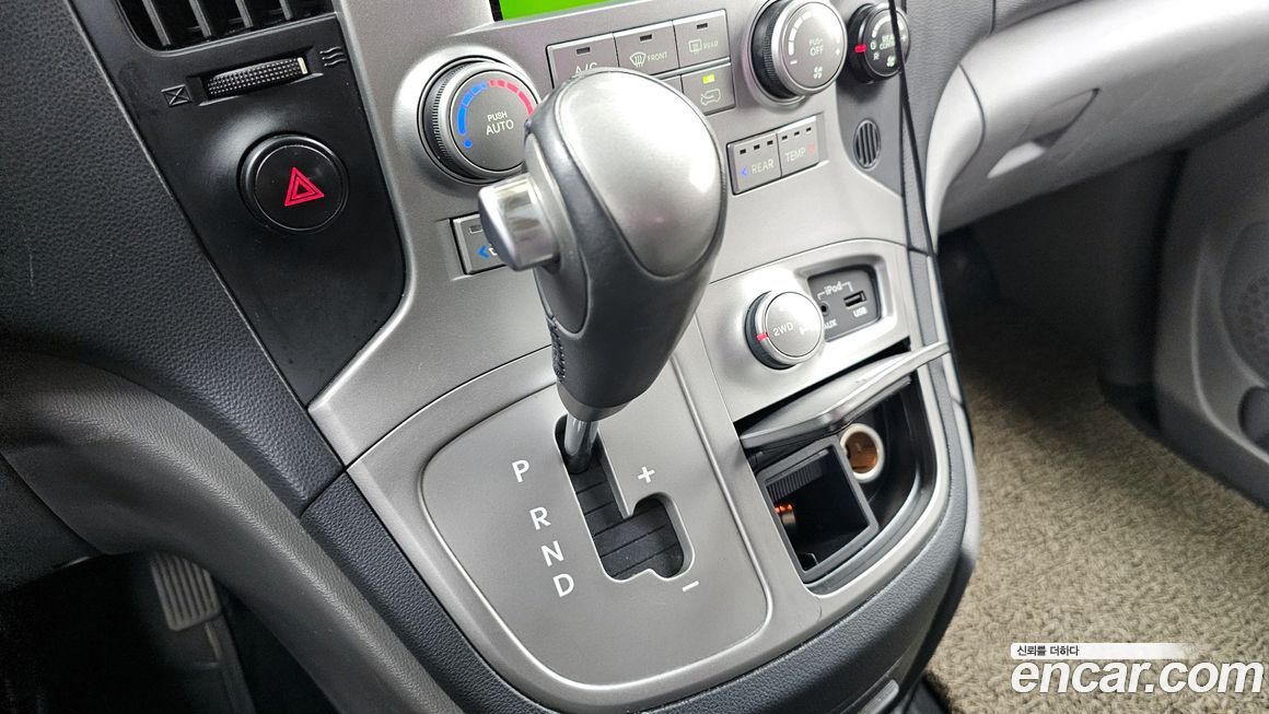Hyundai Starex 2016