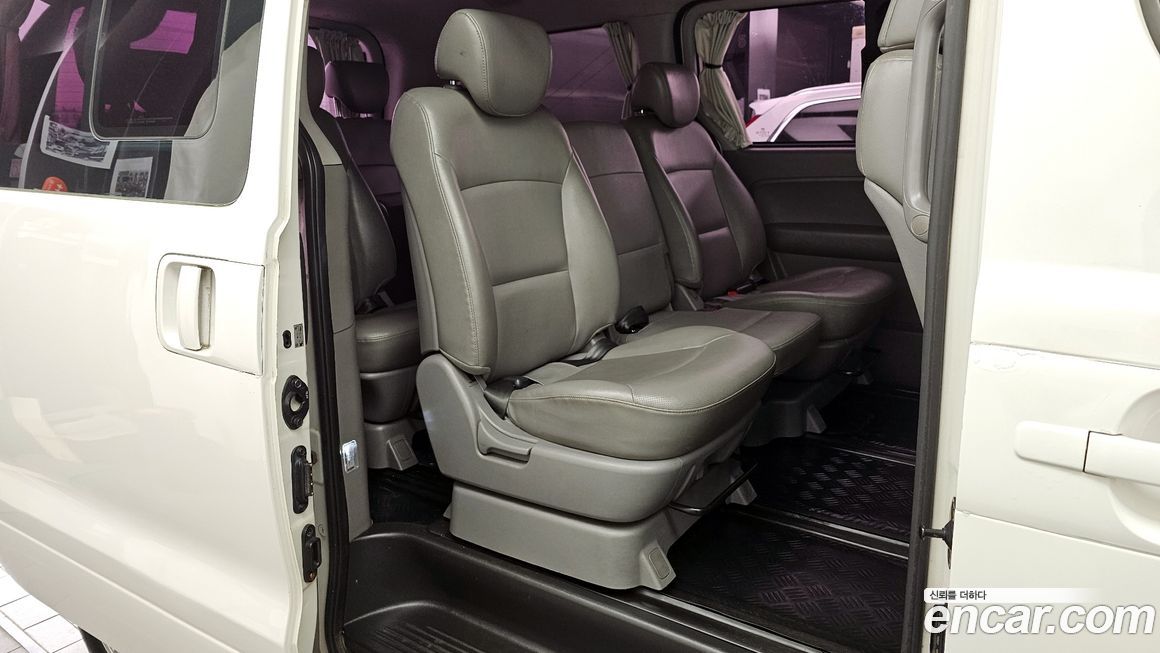 Hyundai Starex 2016