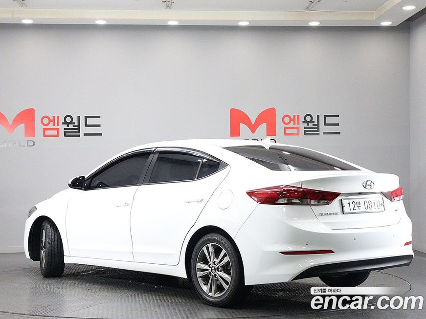 Hyundai AVANTE 2016